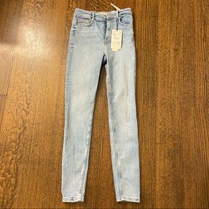 NWT. Zara denim skinny jeans.  High rise, ankle length.